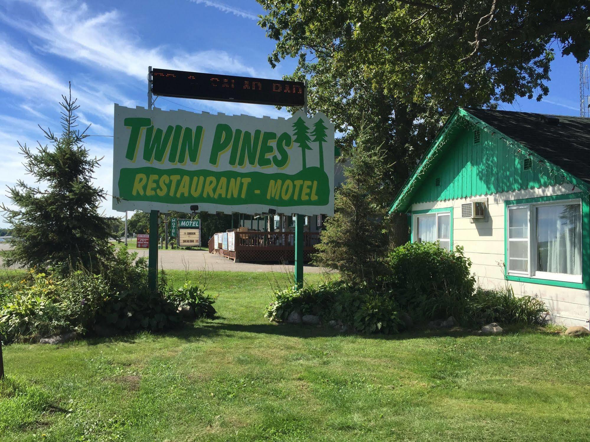 Twin Pines Resort Garrison Dış mekan fotoğraf