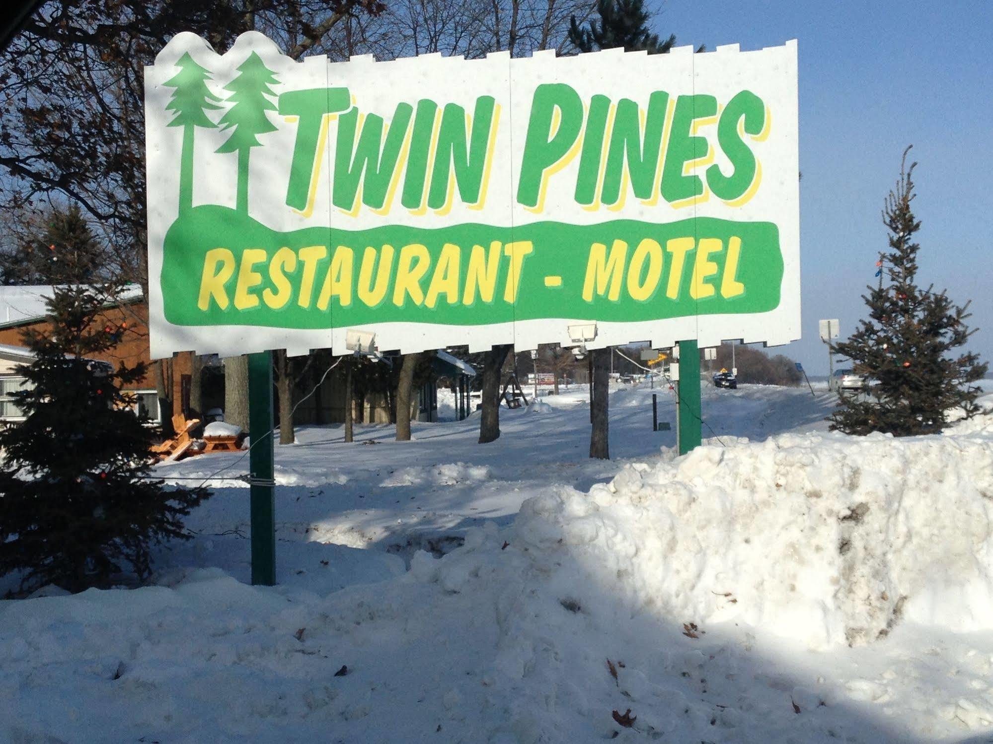 Twin Pines Resort Garrison Dış mekan fotoğraf